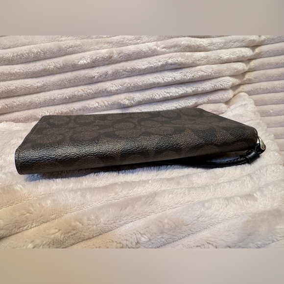 Coach Dempsey Large Phone Wallet In Signature Canvas With Souvenir Skyline Apple - Picture 3 of 10